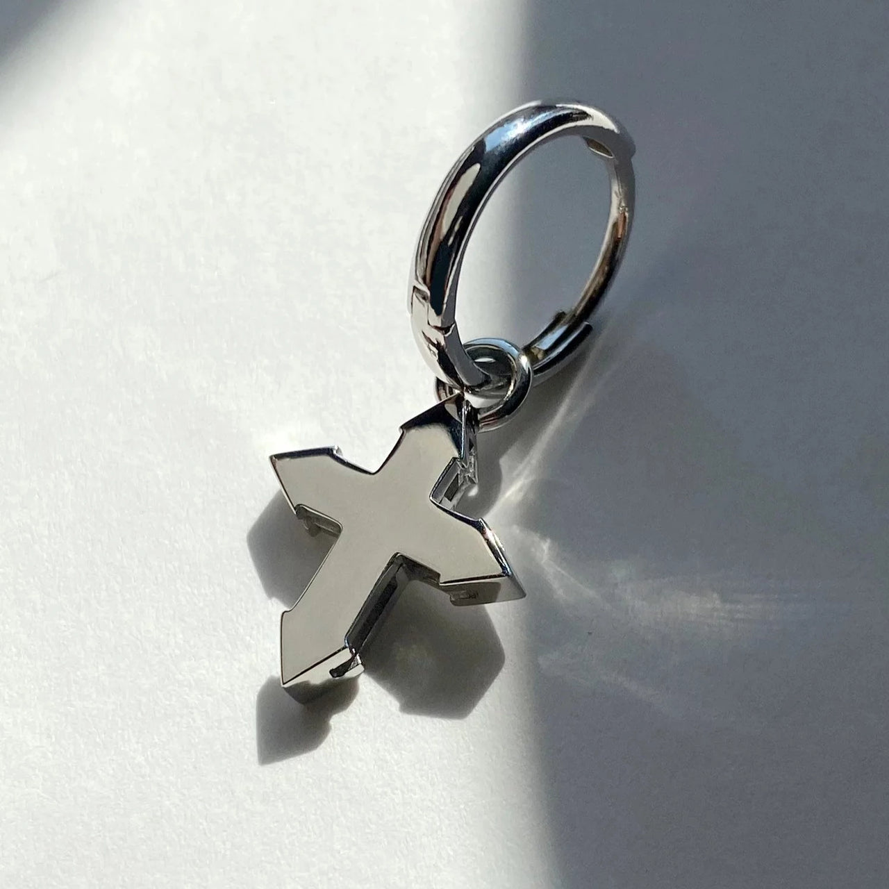 EARRING CROSS "CARRER MAJOR" / SOLID WHITE GOLD