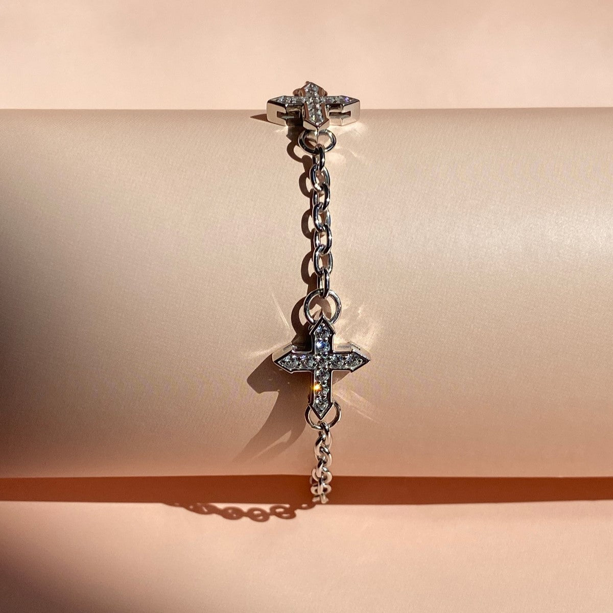 CHAIN BRACELET "TWO CROSSES "GLOW" WITH MOISSANITE / SILVER