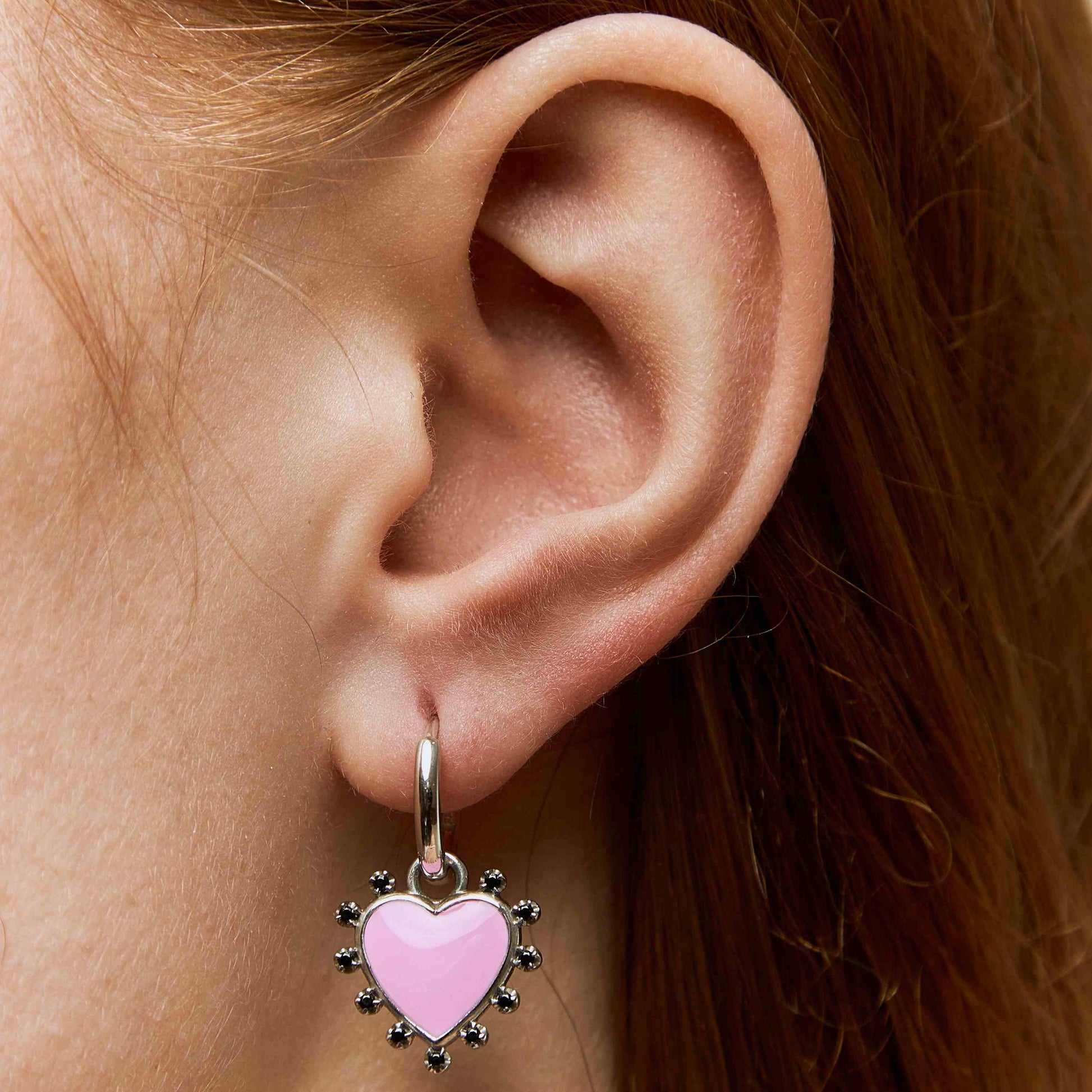 EARRING "HEART" WITH ENAMEL & BLACK SPINEL / SILVER