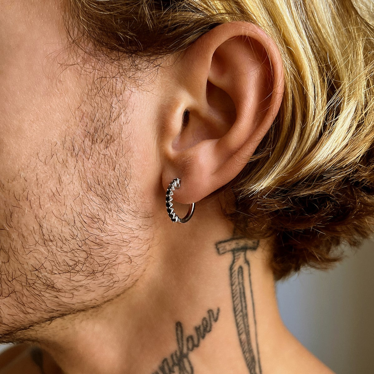 HOOP EARRING "ARCHES" WITH BLACK DIAMONDS / SOLID GOLD