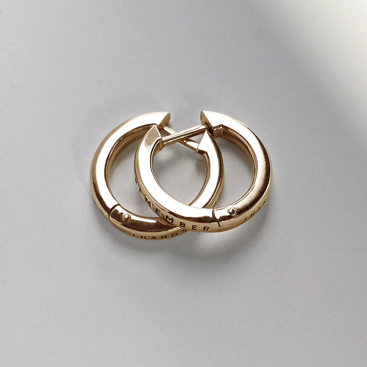 HOOP EARRINGS "MEMORIES" MINI | GOLD