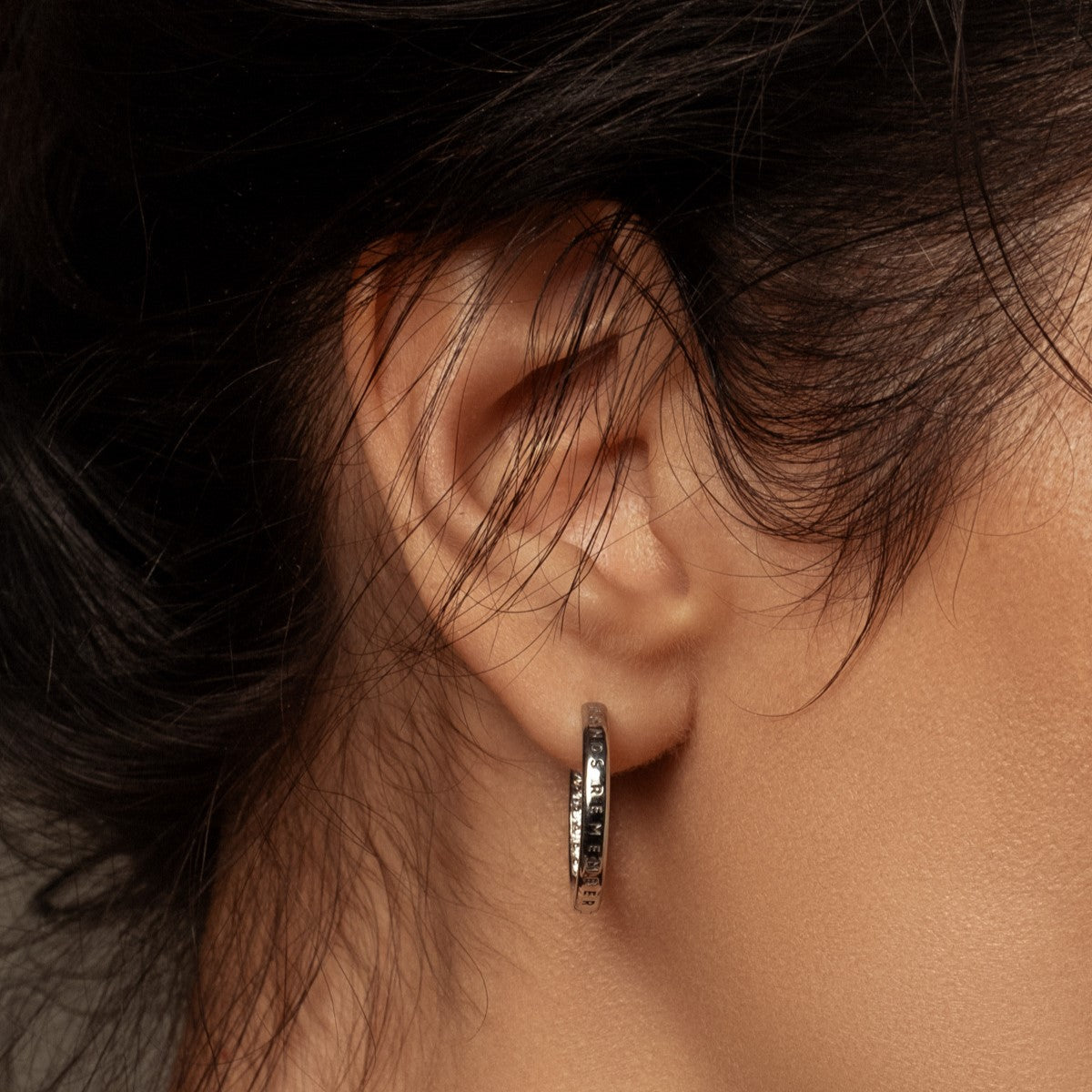HOOP EARRING "MEMORIES" WITH MOISSANITE | SILVER