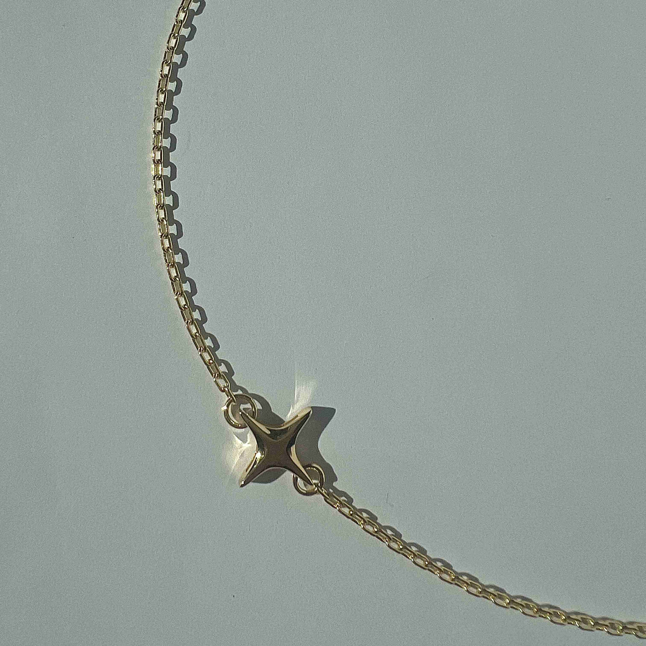NECKLACE "ALIEN STAR" | GOLD
