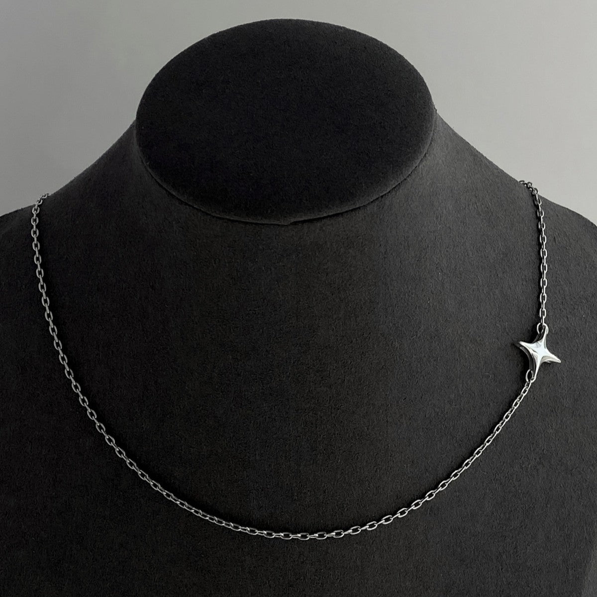 NECKLACE "ALIEN STAR" | SILVER