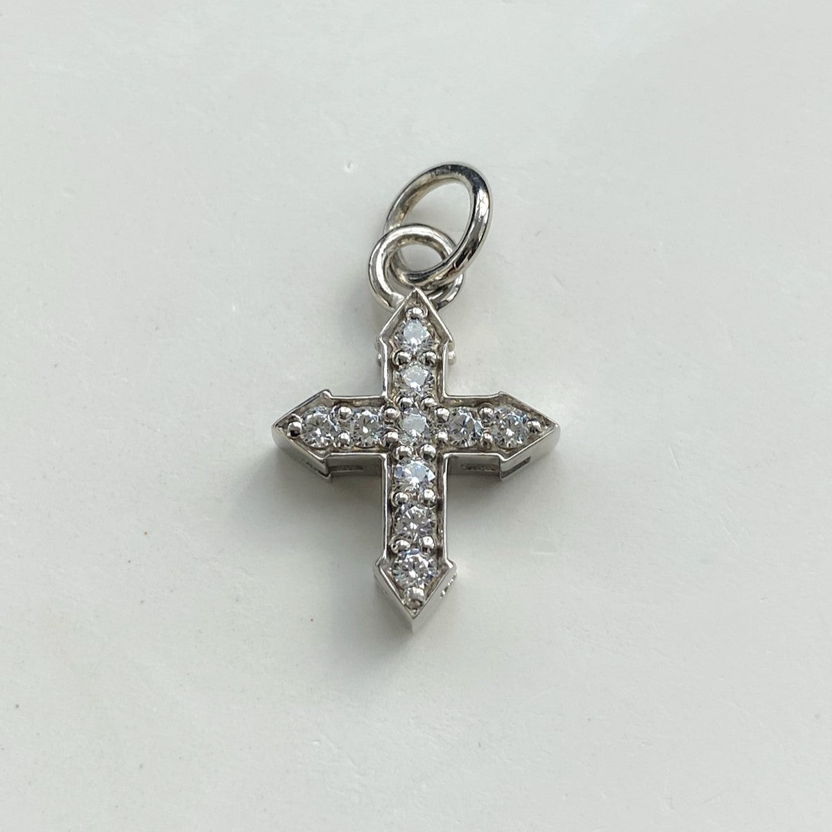 PENDANT CROSS "GLOW" WITH WHITE DIAMONDS / SOLID GOLD