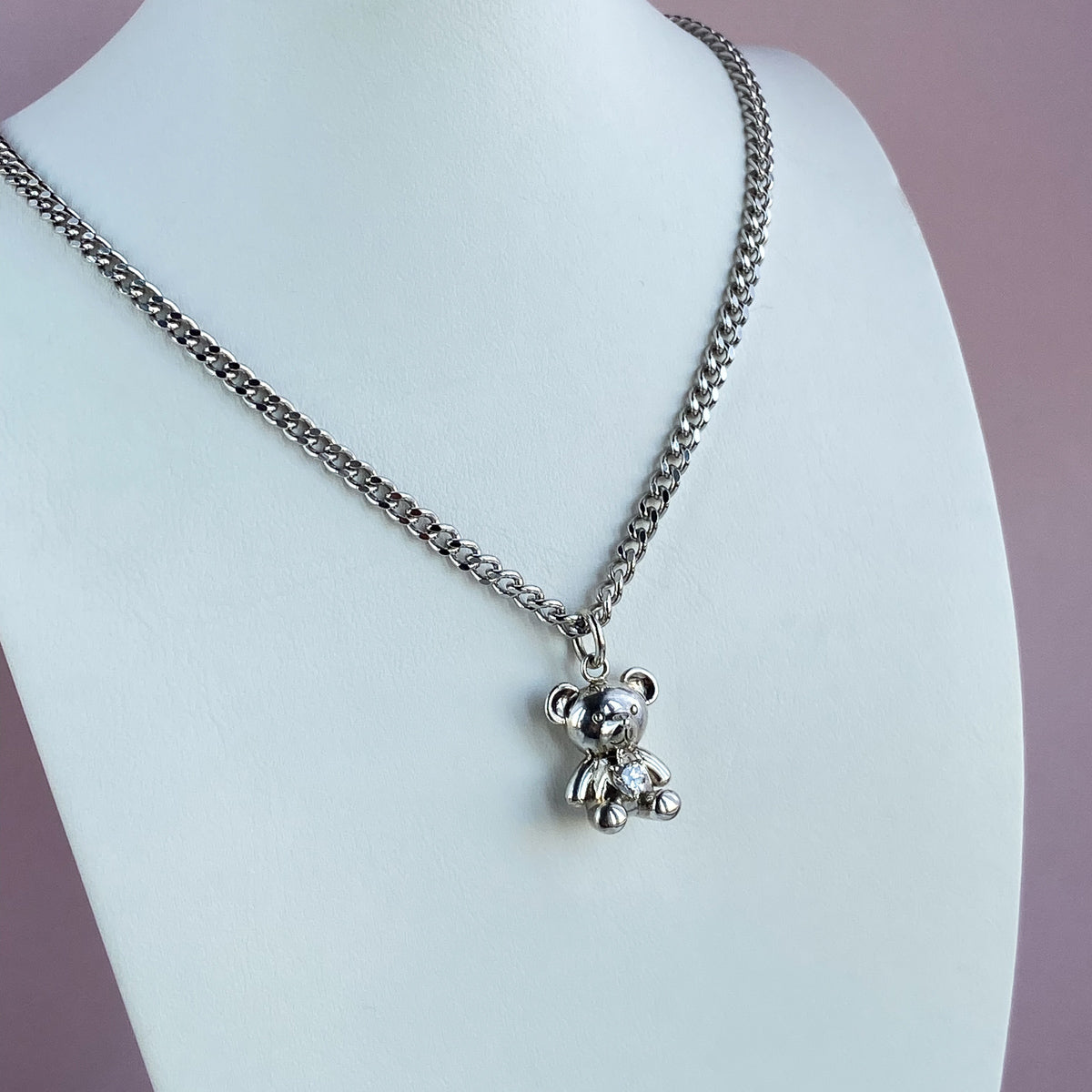 PENDANT "TEDDY BEAR" ON A CHAIN | SILVER