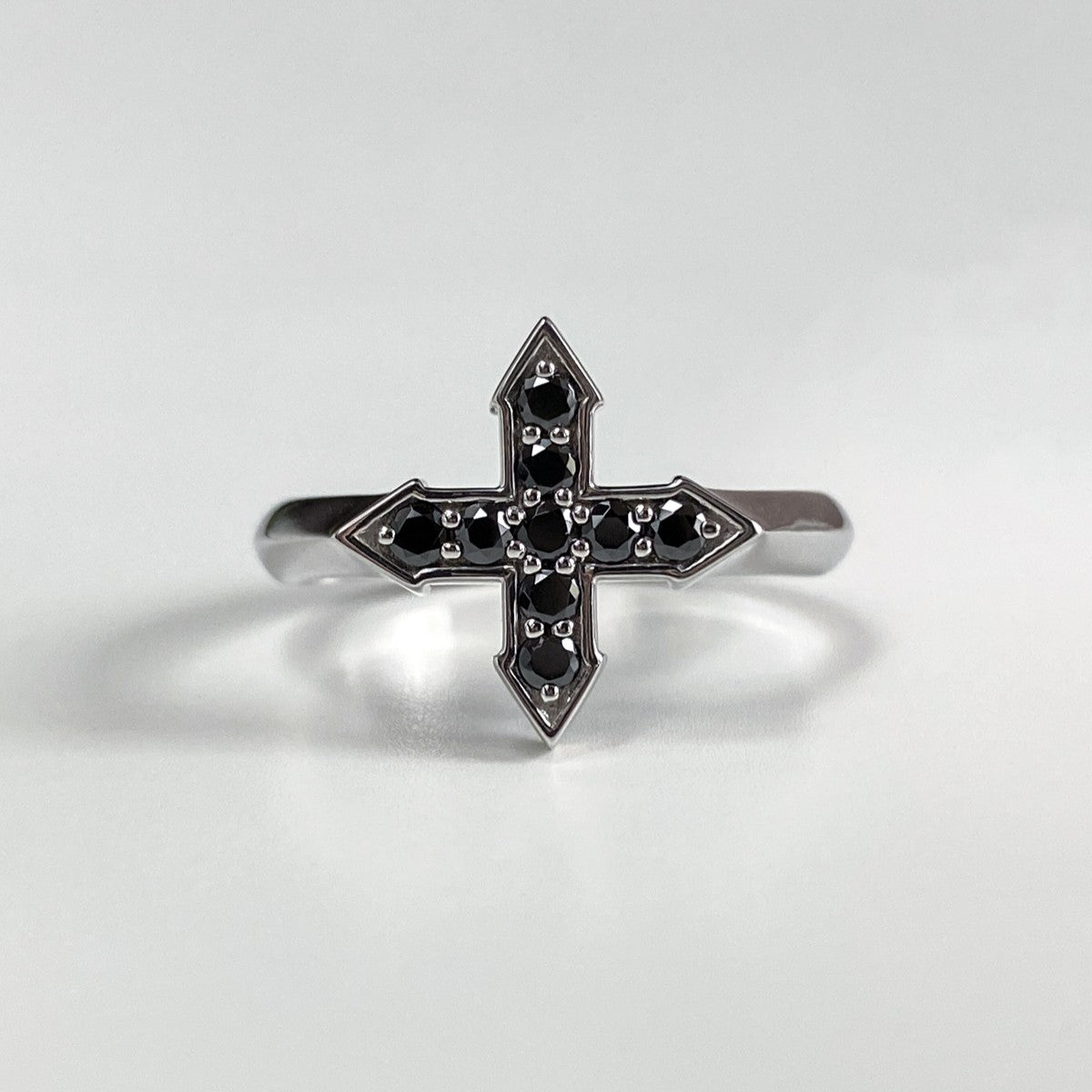 RING "STAR GLOW" WITH BLACK DIAMONDS / SILVER