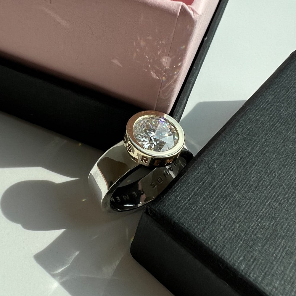 RING "STONE BALL" WITH MOISSANITE / SOLID GOLD