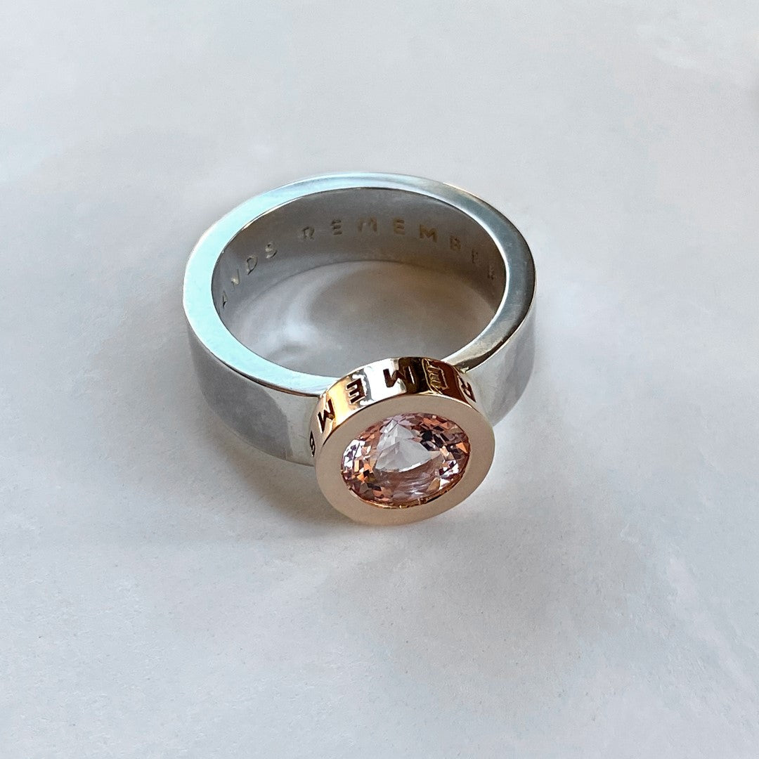 RING "STONE BALL" WITH MORGANITE / GOLD