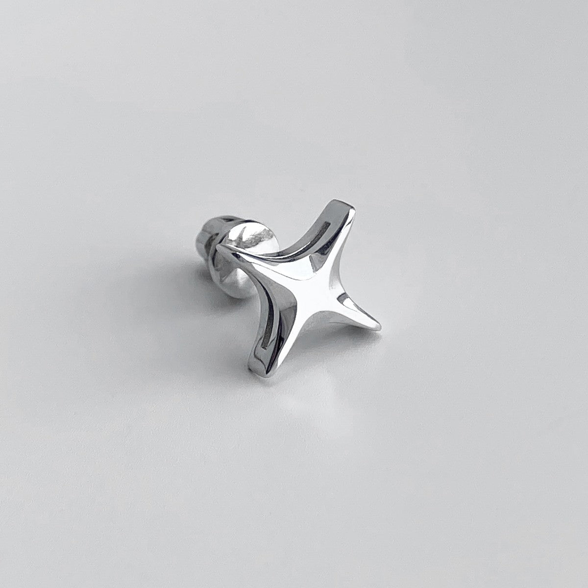 STUD "ALIEN STAR" | SILVER