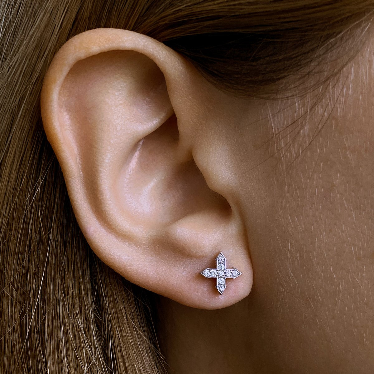 STUD MINI STAR "GLOW" WITH MOISSANITE / SILVER