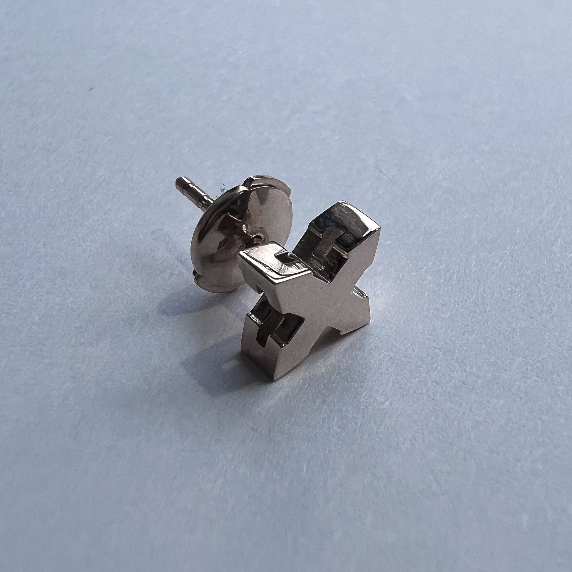 STUD "MINI STAR" / SOLID GOLD