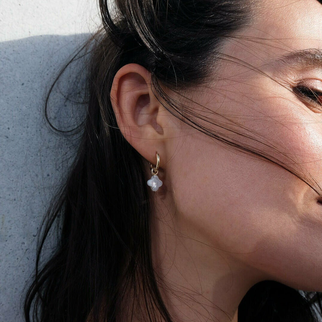 EARRING "CLOVER" WITH MOTHER-OF-PEARL | GOLD