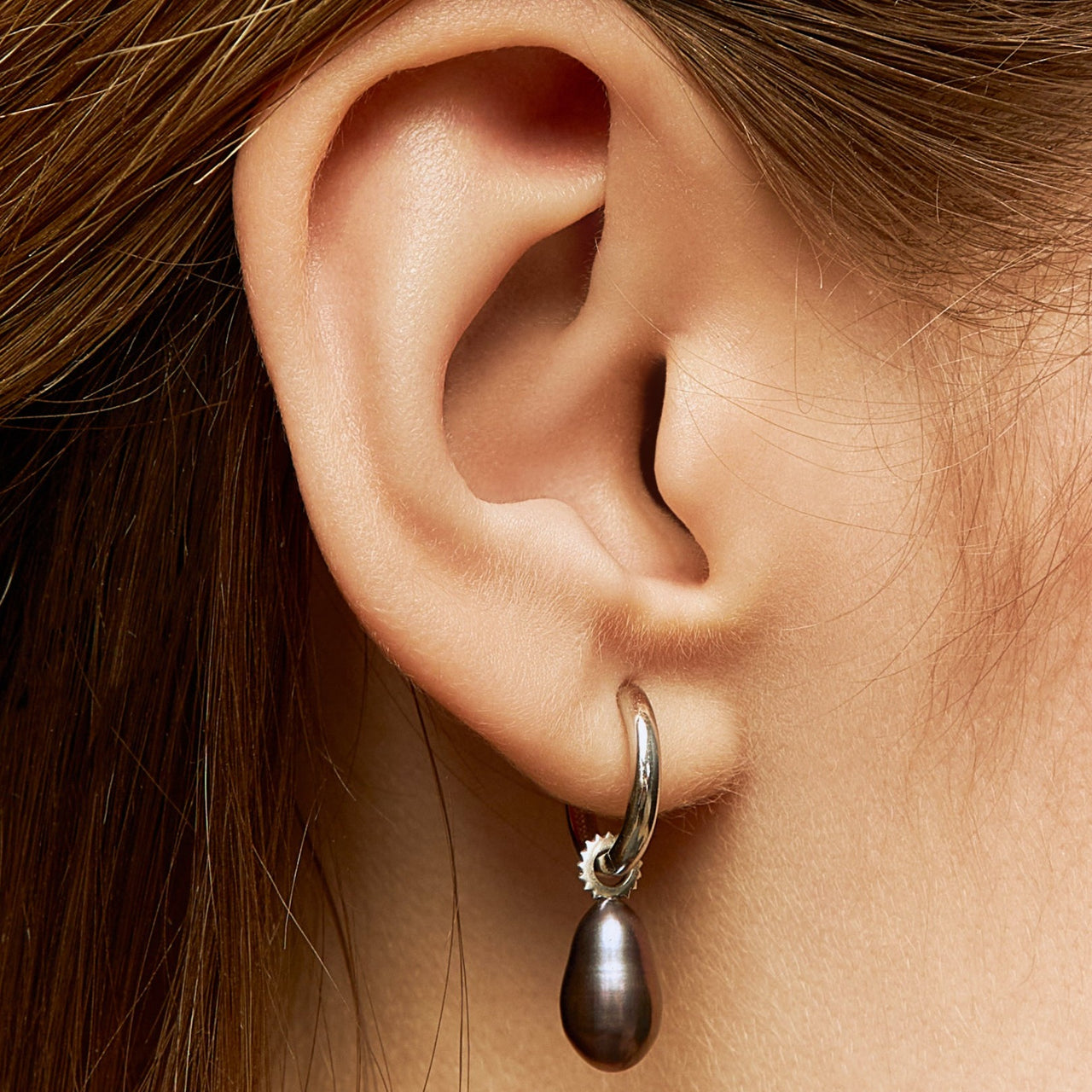 EARRING "DARK FORBIDDEN FRUIT" BLACK FRESHWATER PEARL / SILVER