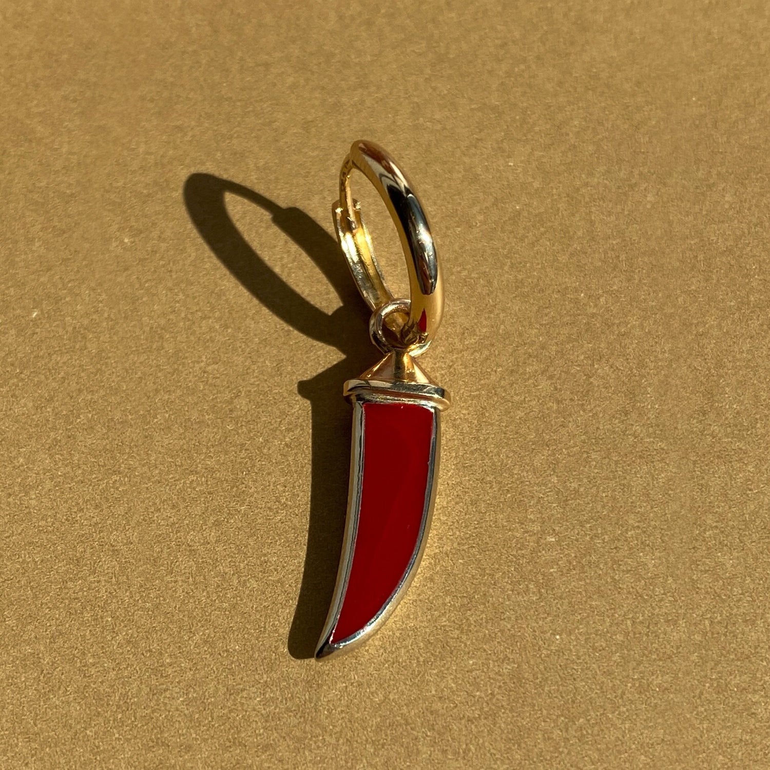 EARRING "HOT CHILI' / SOLID GOLD & COLORED ENAMEL