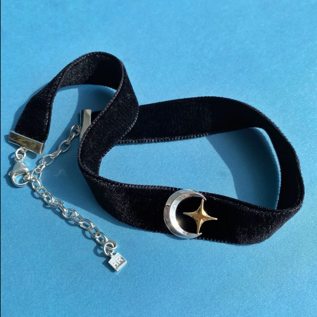 CHOKER "CRESCENT & STAR" / SOLID GOLD