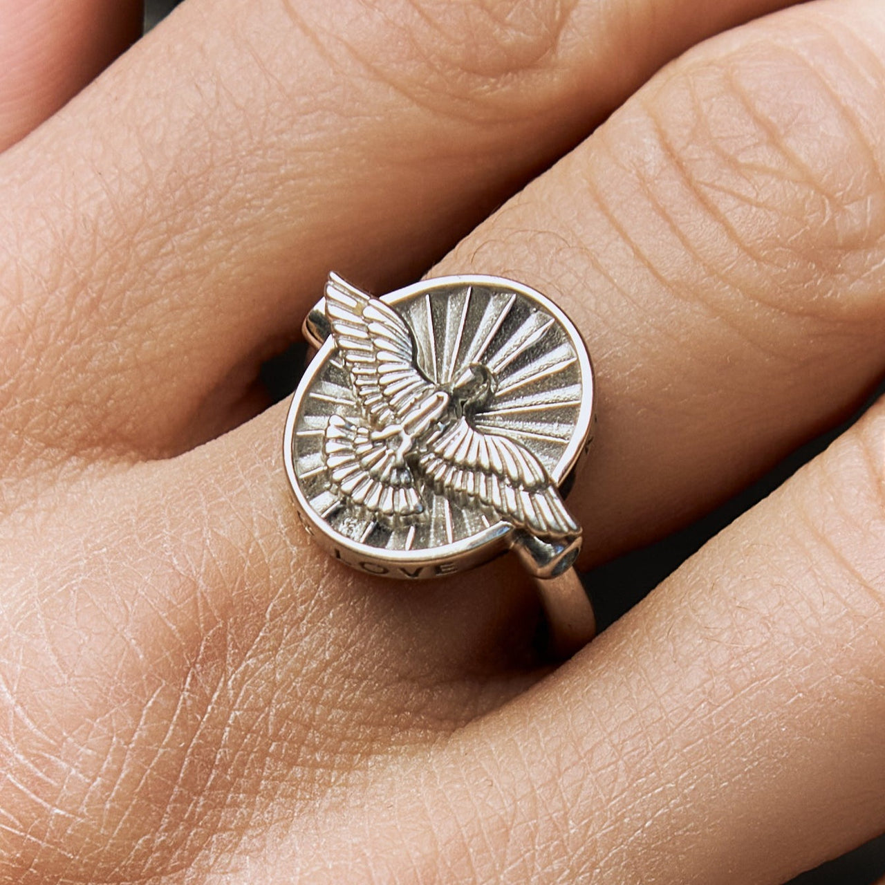 RING "DOVE" WITH MOISSANITE / SILVER