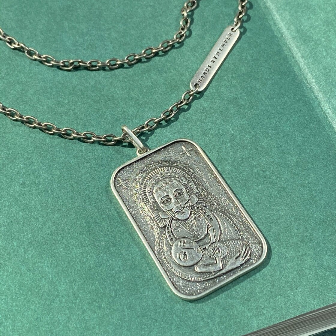 PENDANT "MADONNA & CHILD II" ON A CHAIN / SILVER