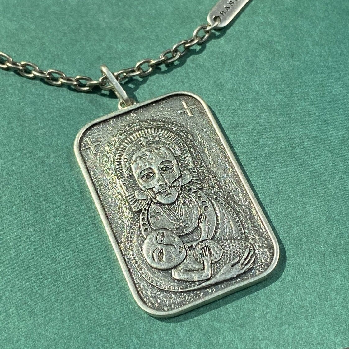 PENDANT "MADONNA & CHILD II" ON A CHAIN / SILVER
