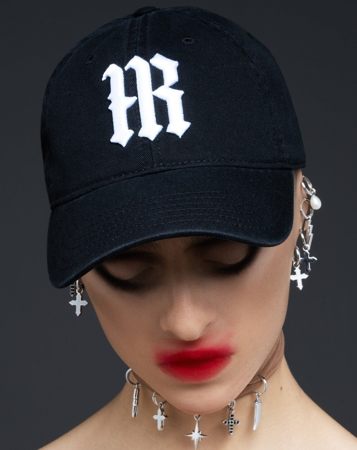 BASEBALL CAP BLACK/ LOGO GOTHIC