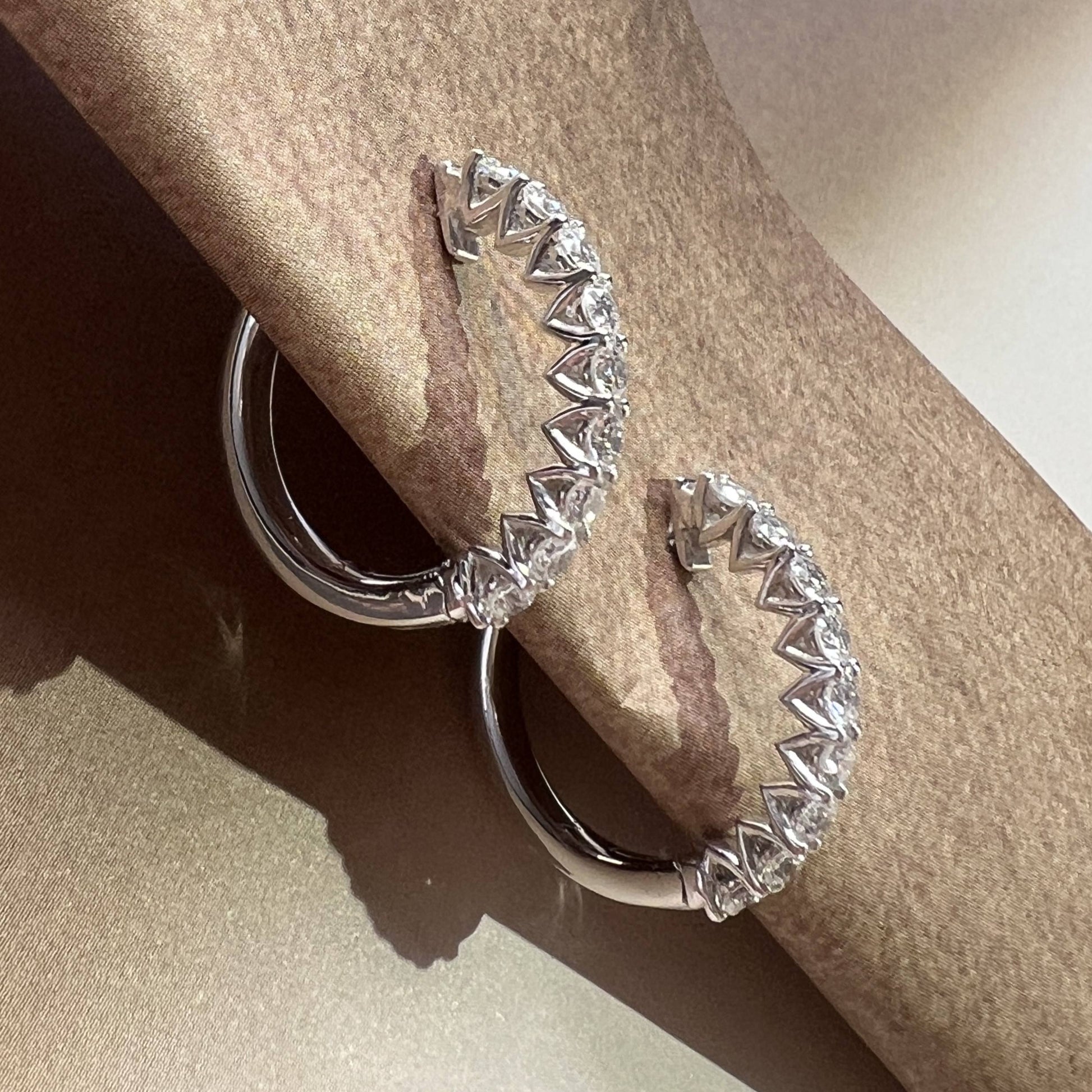 HOOP EARRINGS "ARCHES" WITH WHITE DIAMONDS / SOLID GOLD