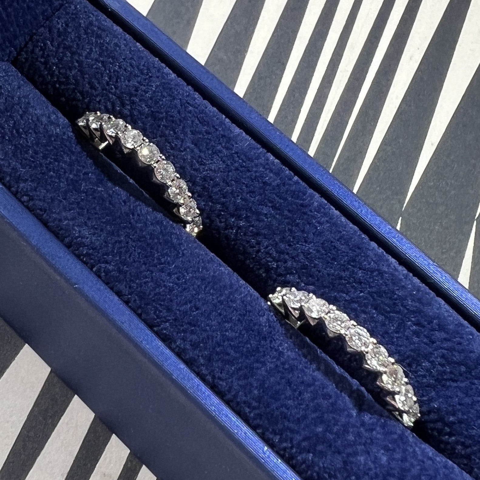 HOOP EARRINGS "ARCHES" WITH WHITE DIAMONDS / SOLID GOLD