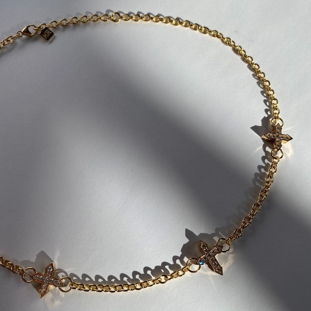TRINITY CHAIN WITH WHITE DIAMONDS / SOLID GOLD