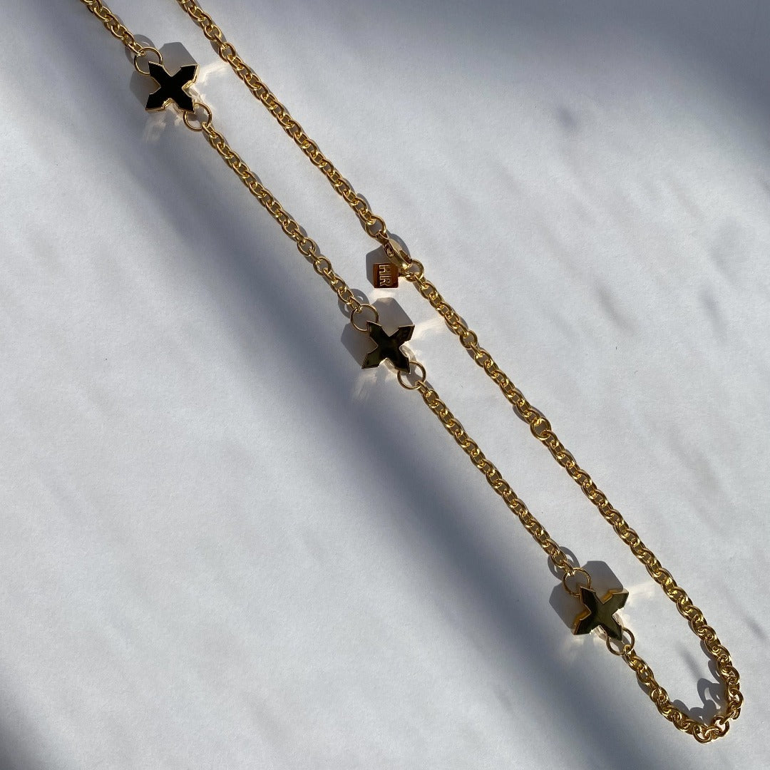 NECKLACE "THREE STARS" / SOLID GOLD