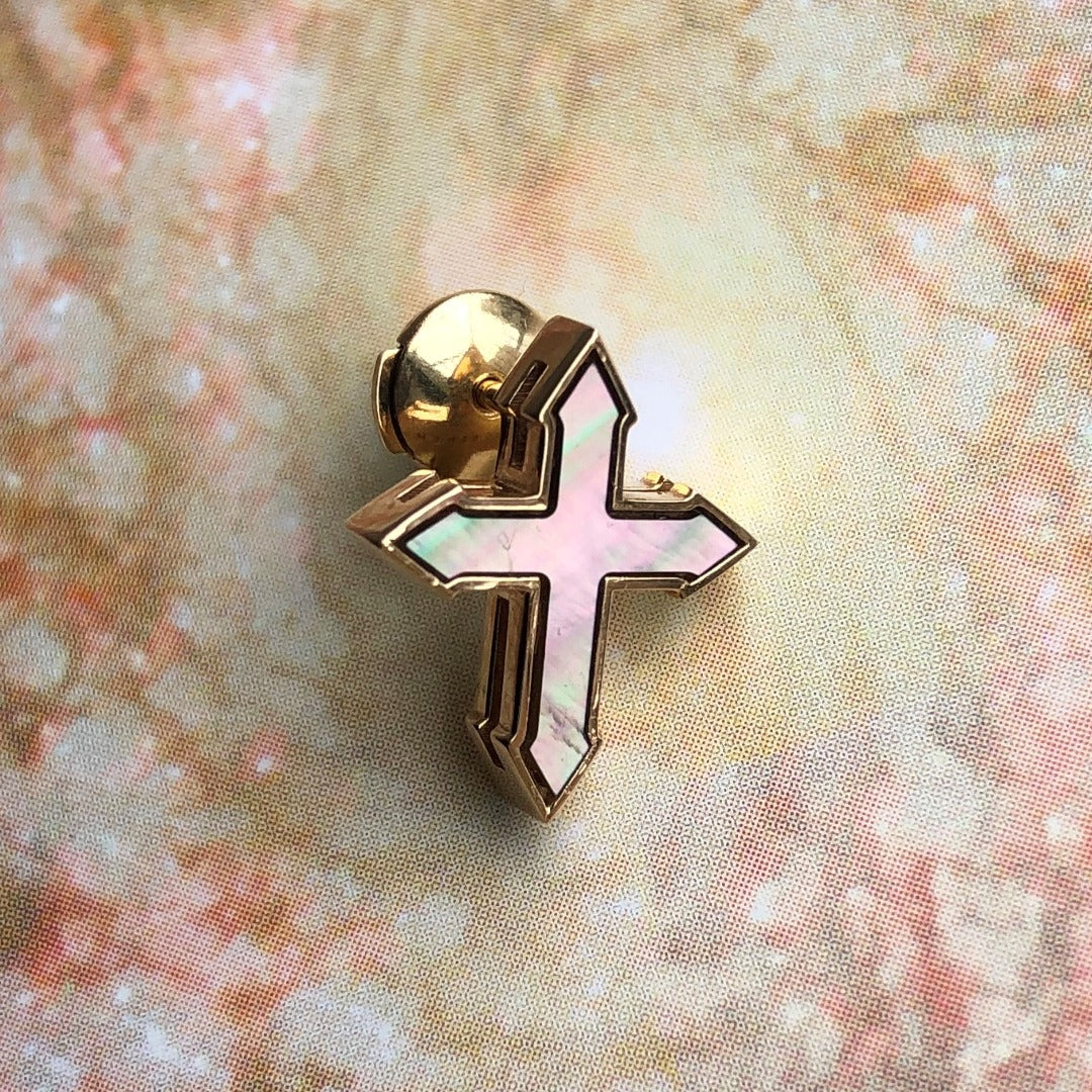 STUD CROSS "BLACK VENUS" WITH BLACK MOTHER-OF-PEARL / SOLID YELLOW GOLD