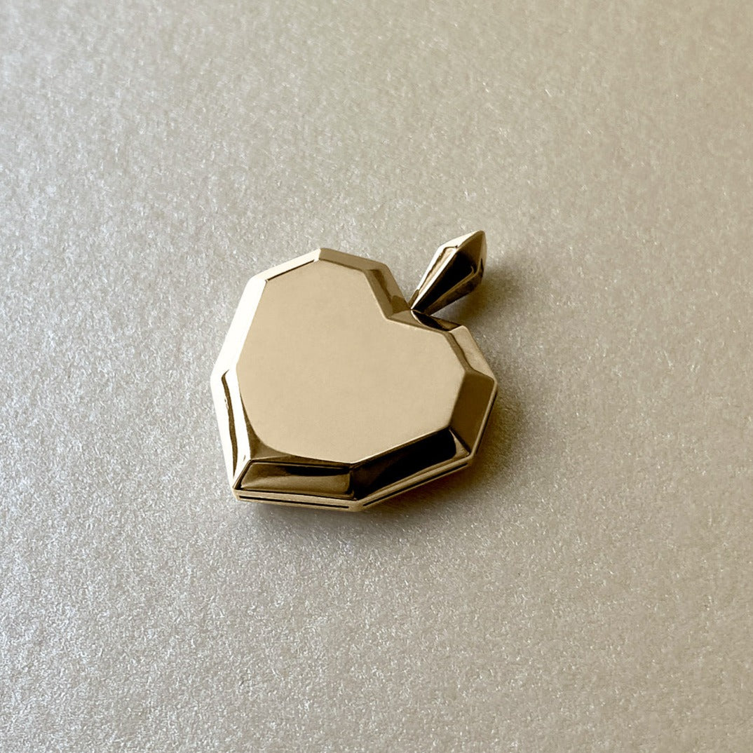 PENDANT "PRICKLY HEART" / SOLID GOLD