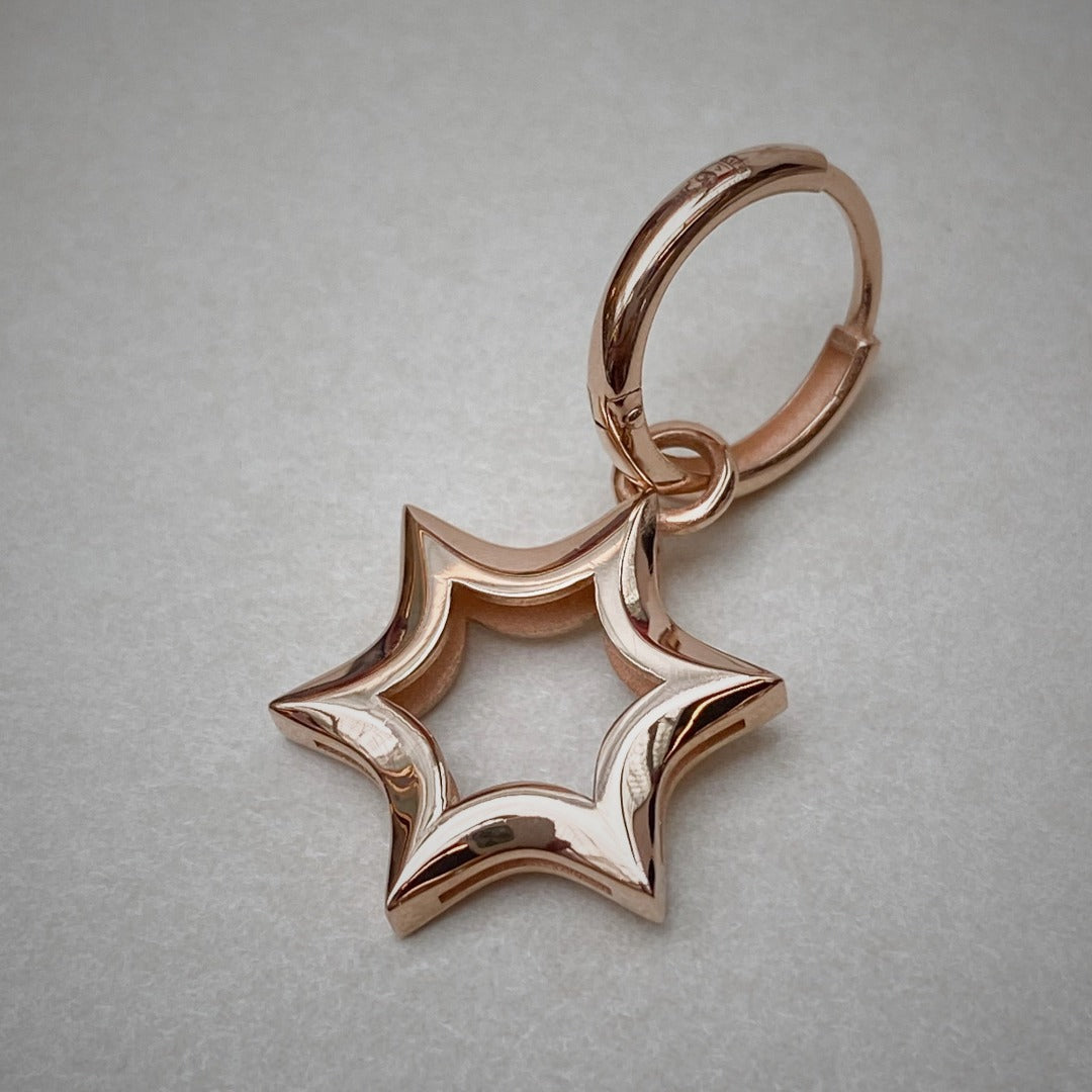 EARRING "STAR OF DAVID" / SOLID GOLD