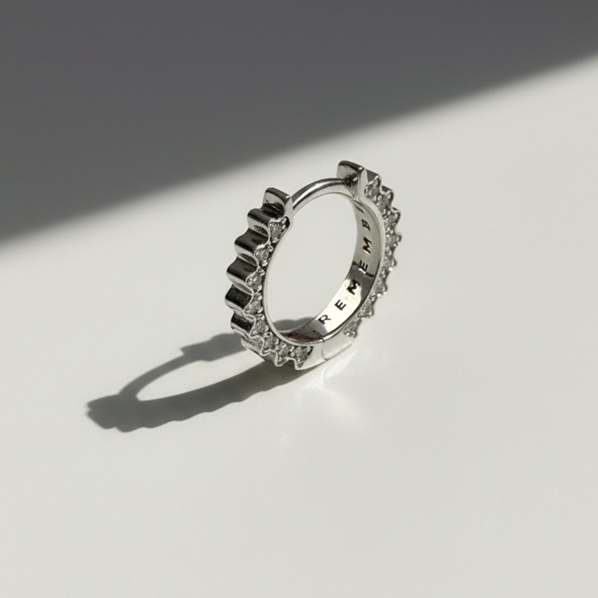 HOOP EARRING "GEARS OF TIME" MINI WITH MOISSANITE | SILVER