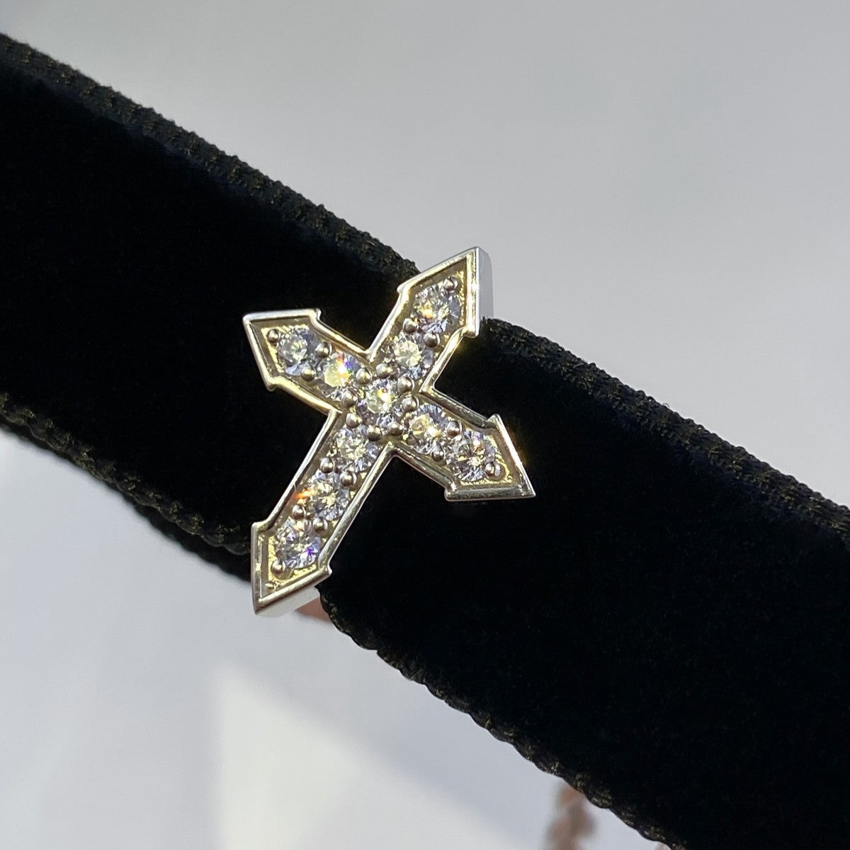 CHOKER "GRAND CROSS "GLOW" WITH CZ / SILVER