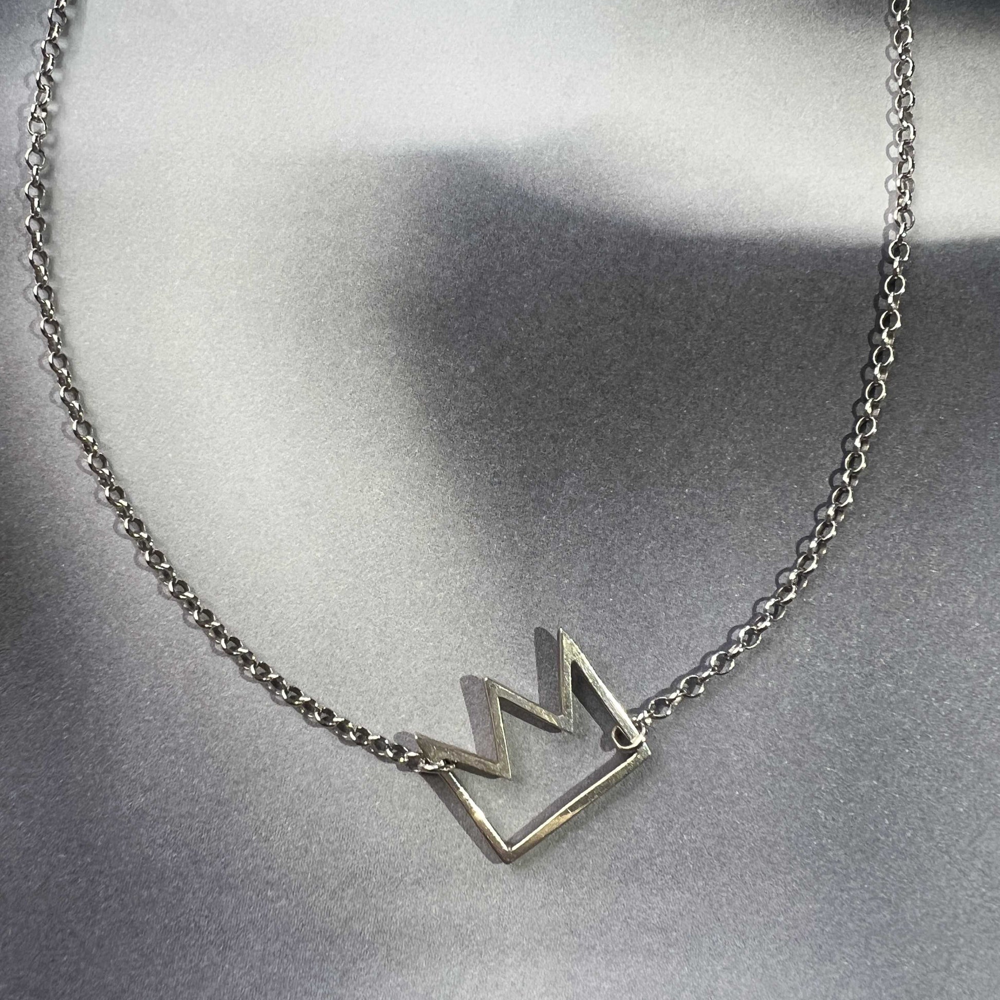 CHAIN WITH PENDANT "CROWN" / SILVER
