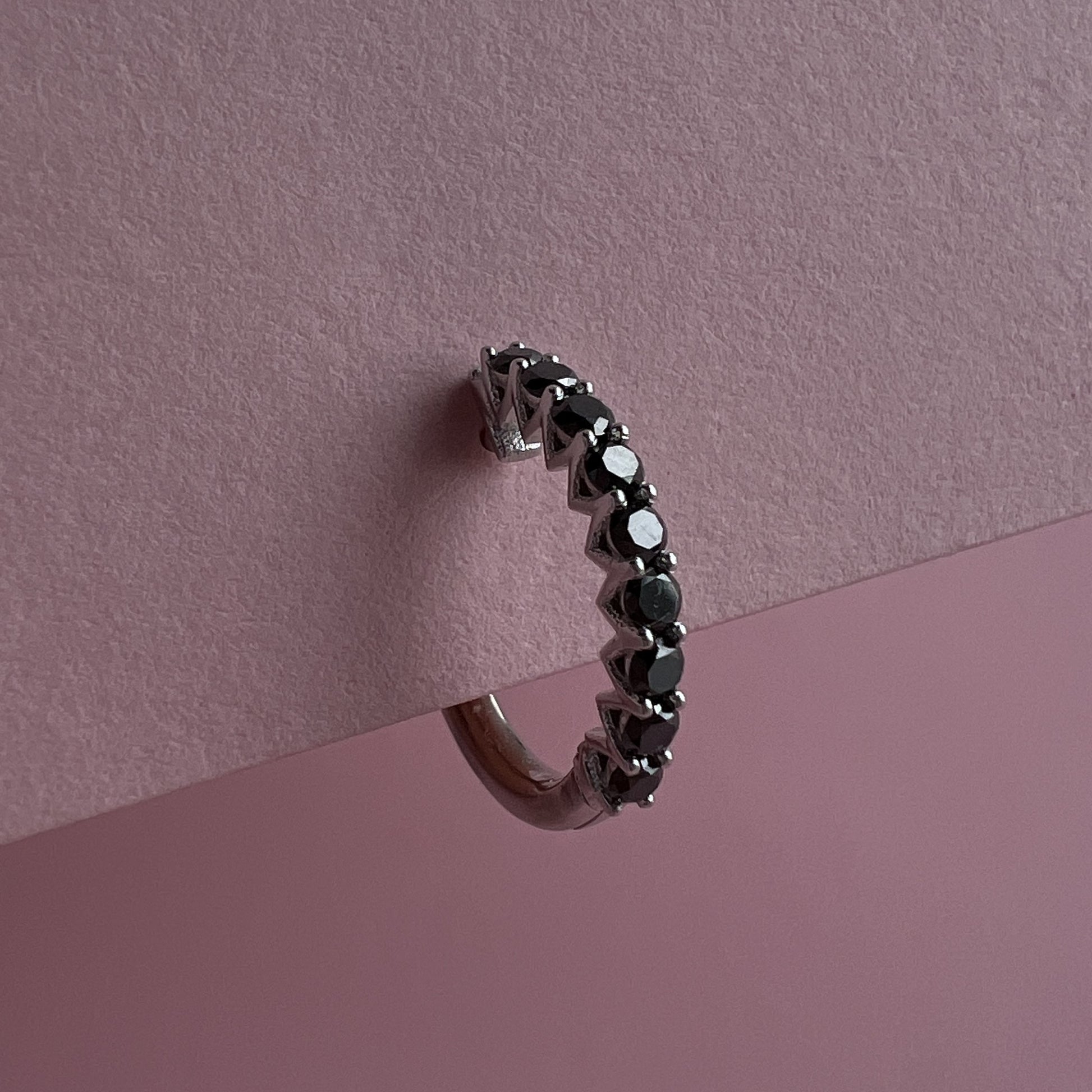 HOOP EARRING "ARCHES" WITH BLACK DIAMONDS / SOLID GOLD