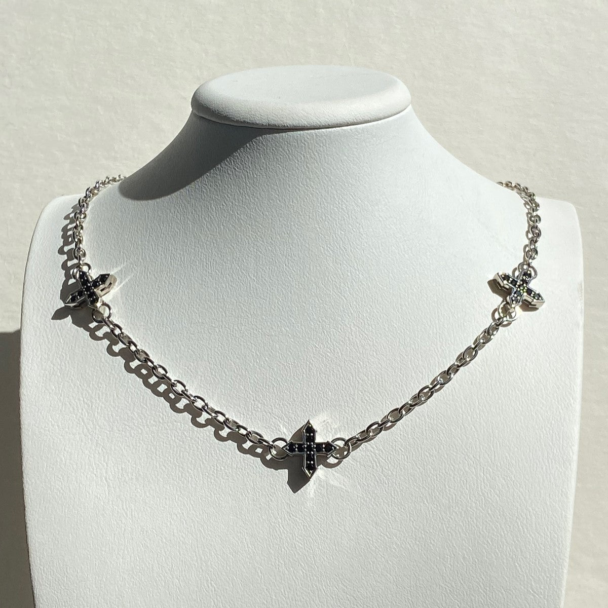 NECKLACE "THREE STARS "GLOW" WITH BLACK SPINEL / SILVER