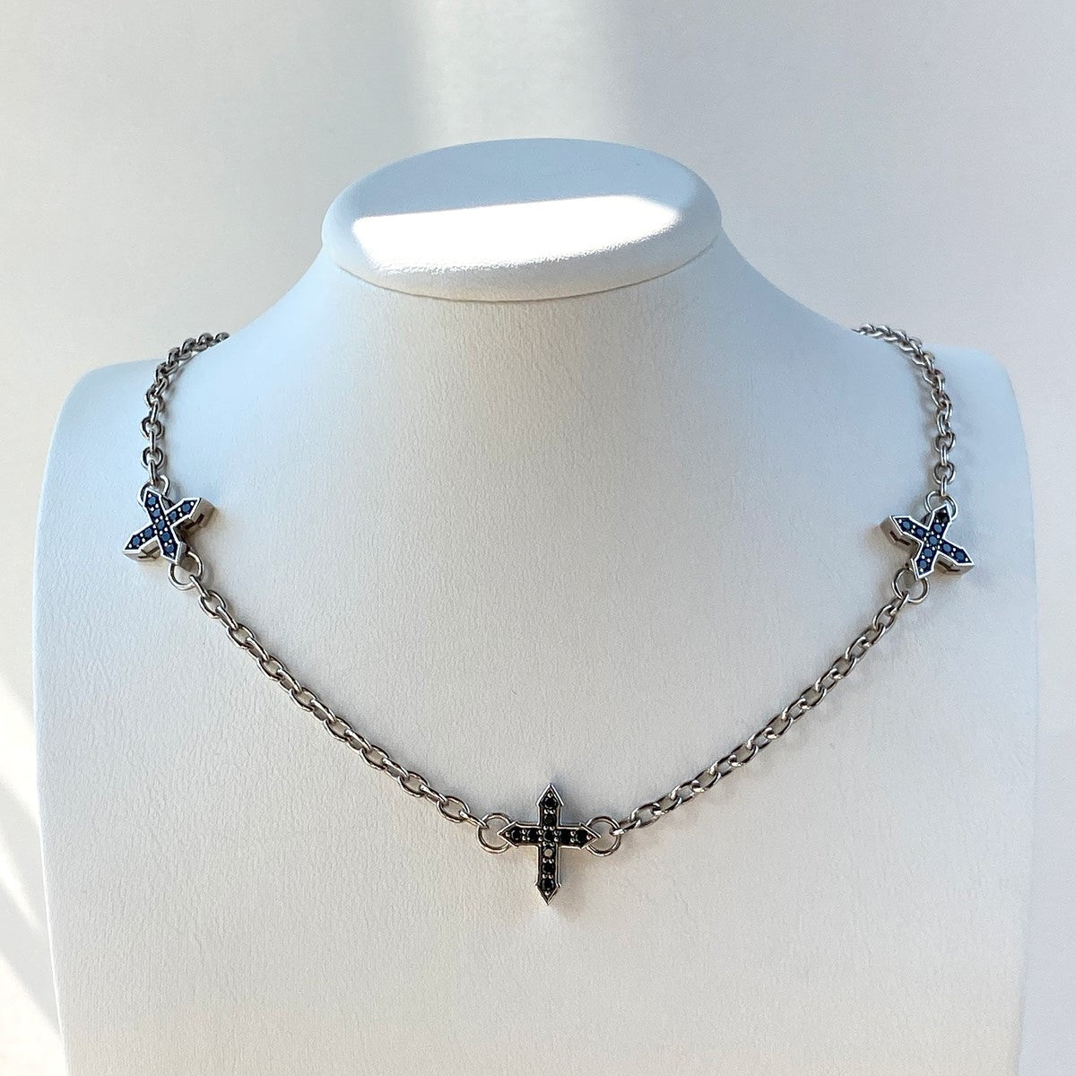 NECKLACE "TRINITY "GLOW" WITH BLACK SPINEL / SILVER