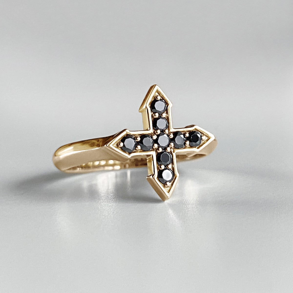 RING "STAR GLOW" WITH BLACK DIAMONDS / SOLID GOLD
