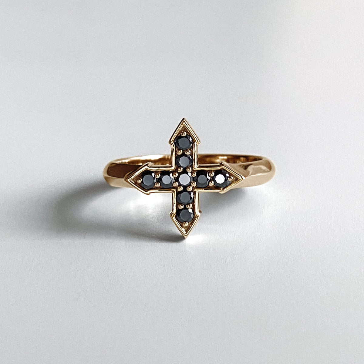 RING "STAR GLOW" WITH BLACK DIAMONDS / SOLID GOLD