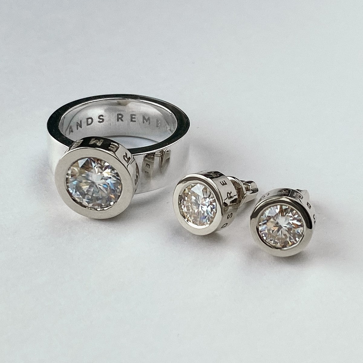 SET "STONE BALL" WITH MOISSANITE | SILVER