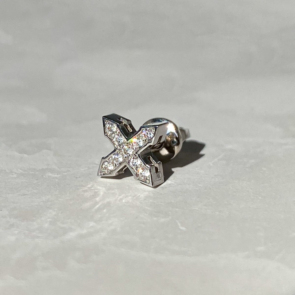 STUD MINI STAR "GLOW" WITH MOISSANITE / SILVER