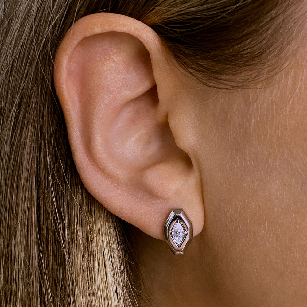 STUDS "SCALES" WITH MOISSANITE | SILVER