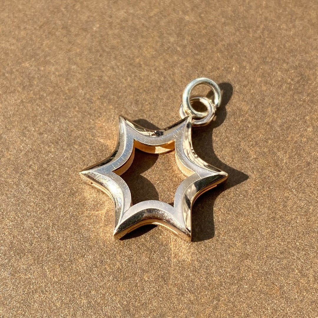 PENDANT "STAR OF DAVID" / SOLID GOLD