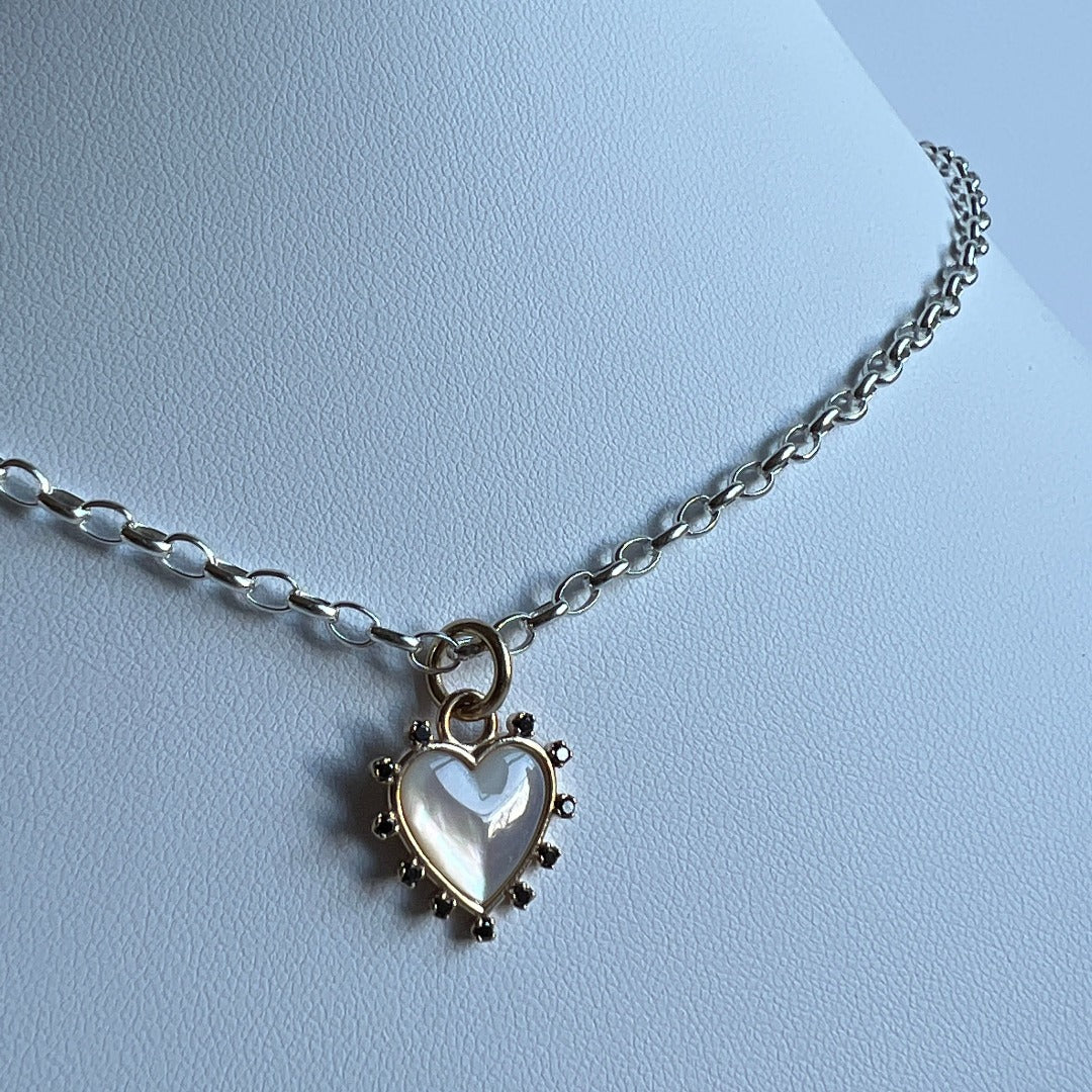 PENDANT "HEART" WITH MOTHER-OF-PEARL & BLACK DIAMONDS ON A SILVER CHAIN / SOLID GOLD