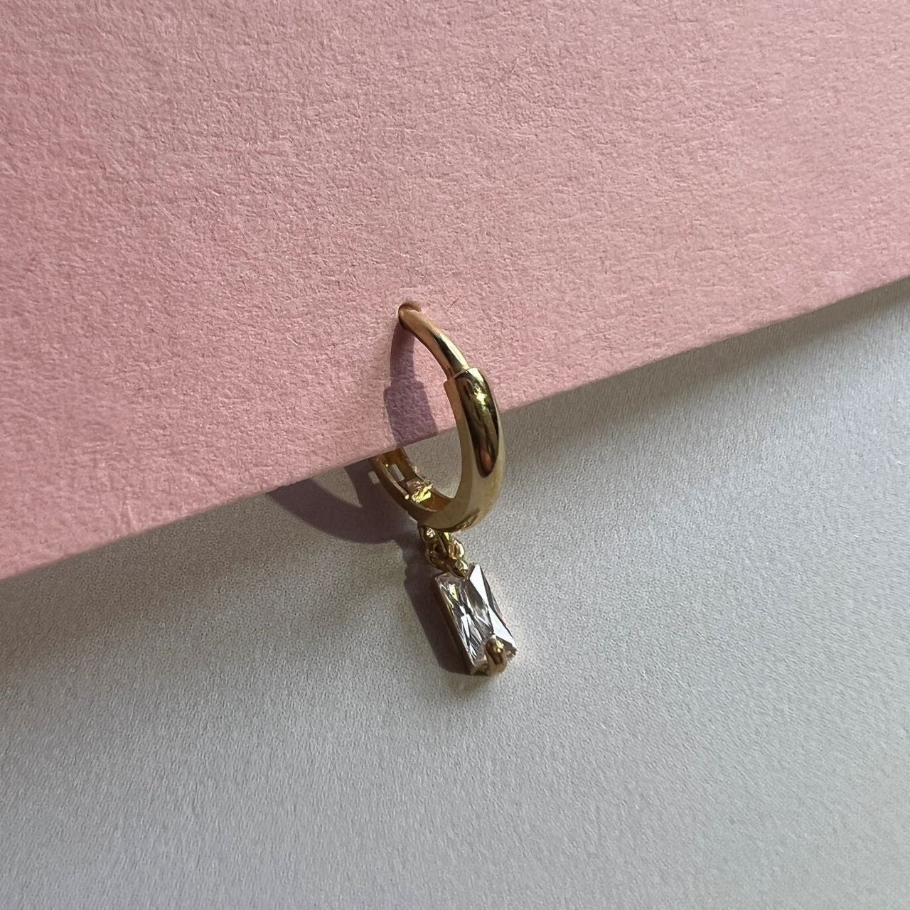 EARRING "SIMPLE THING" WITH WHITE CZ / SOLID GOLD