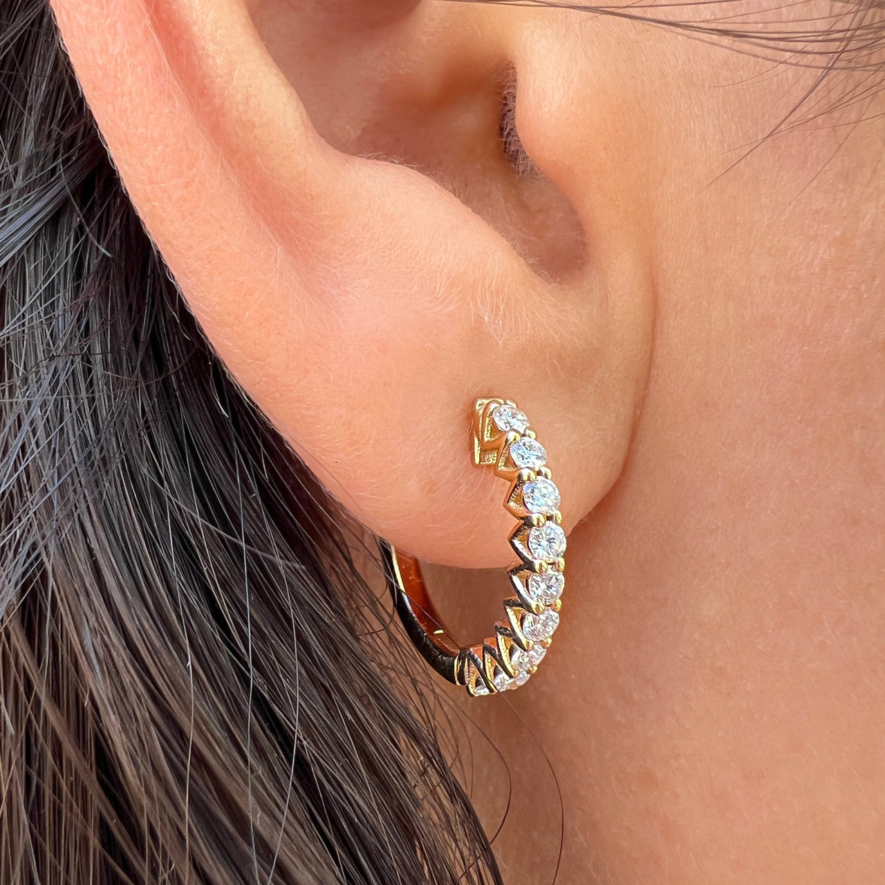 HOOP EARRING "ARCHES" WITH WHITE DIAMONDS / SOLID GOLD